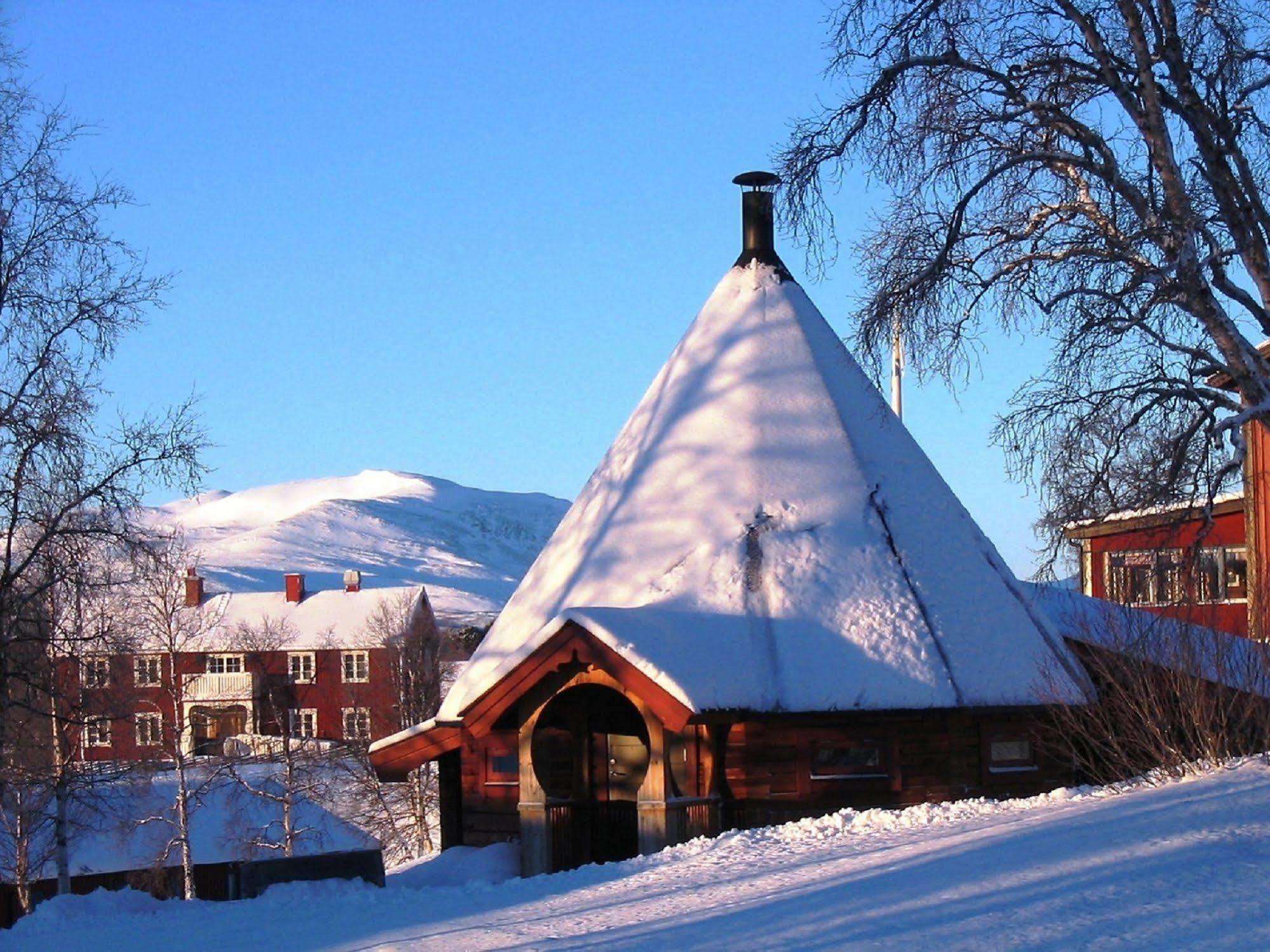 Valadalens Fjaellstation Hotel Exterior photo